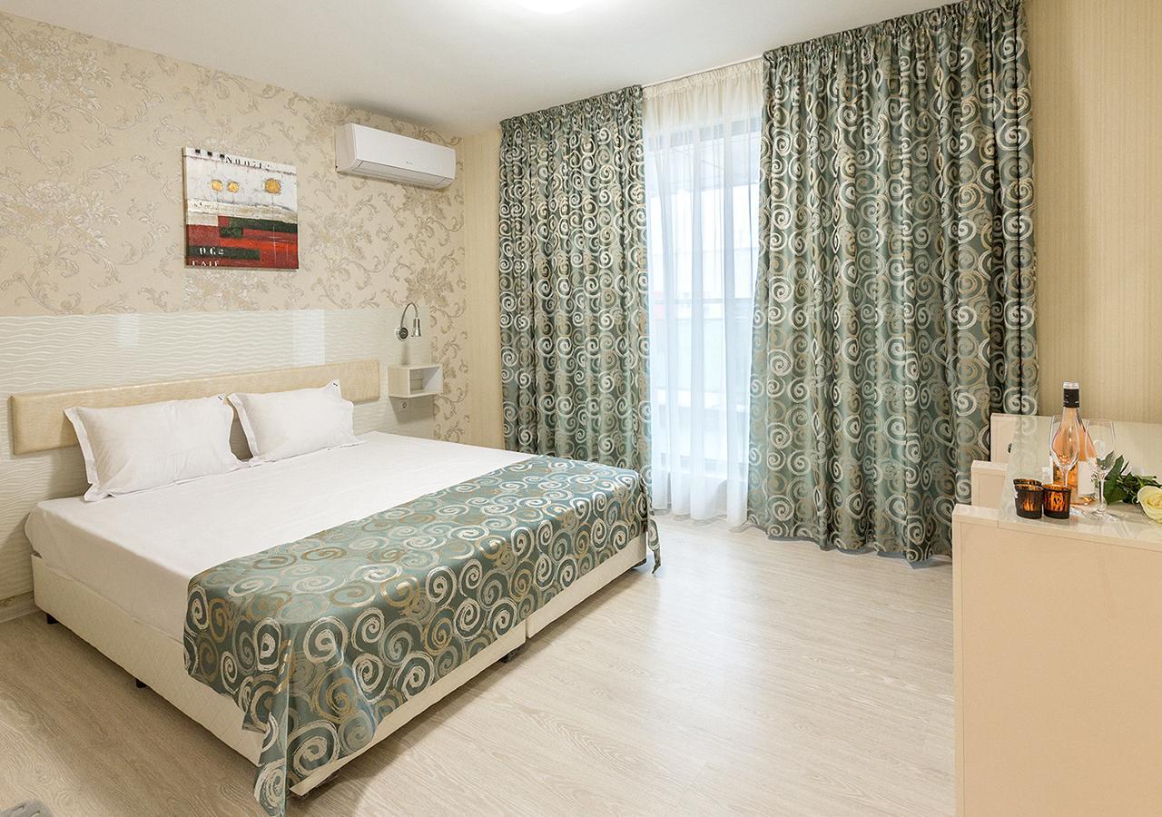 Hotel Capri Plovdiv Buitenkant foto