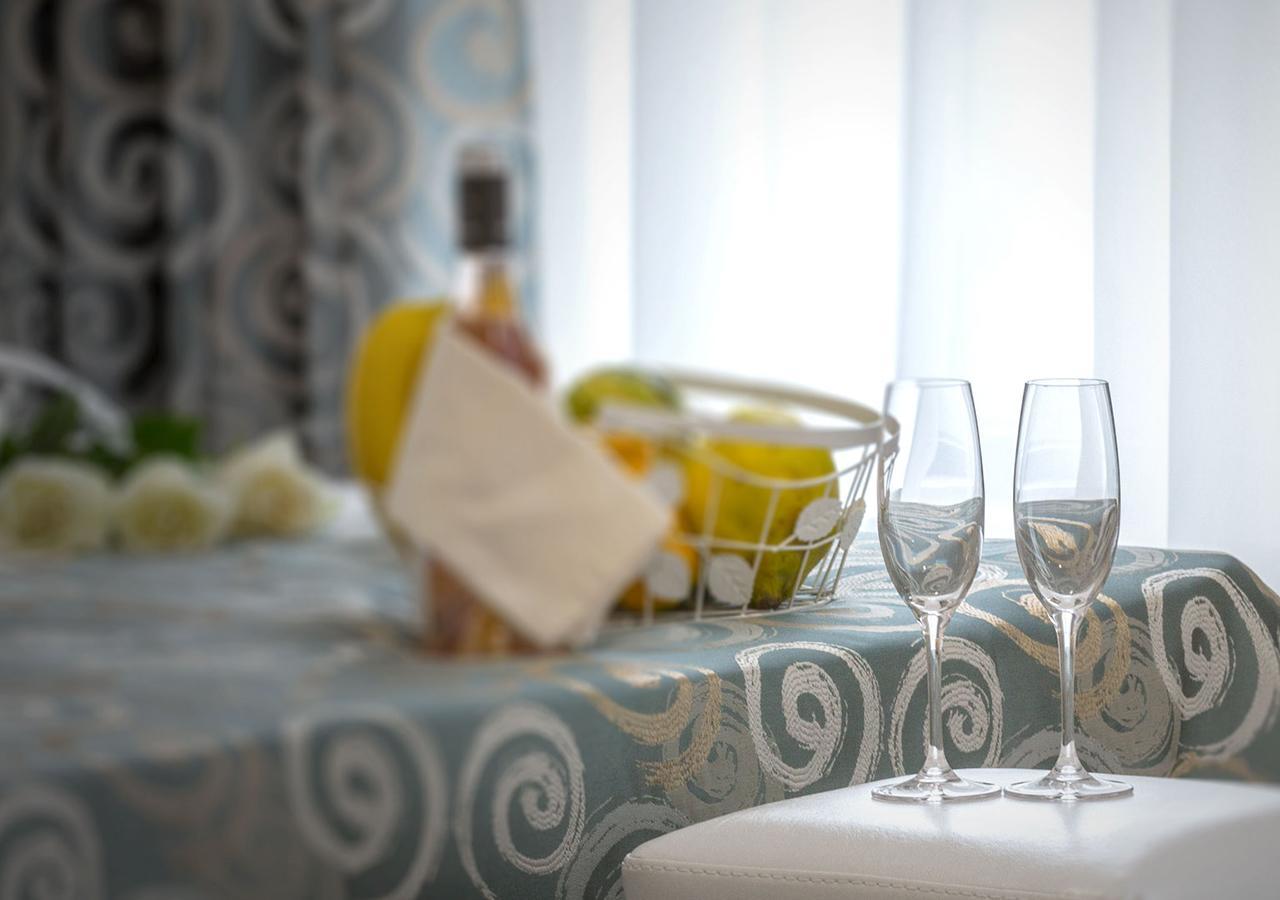 Hotel Capri Plovdiv Buitenkant foto