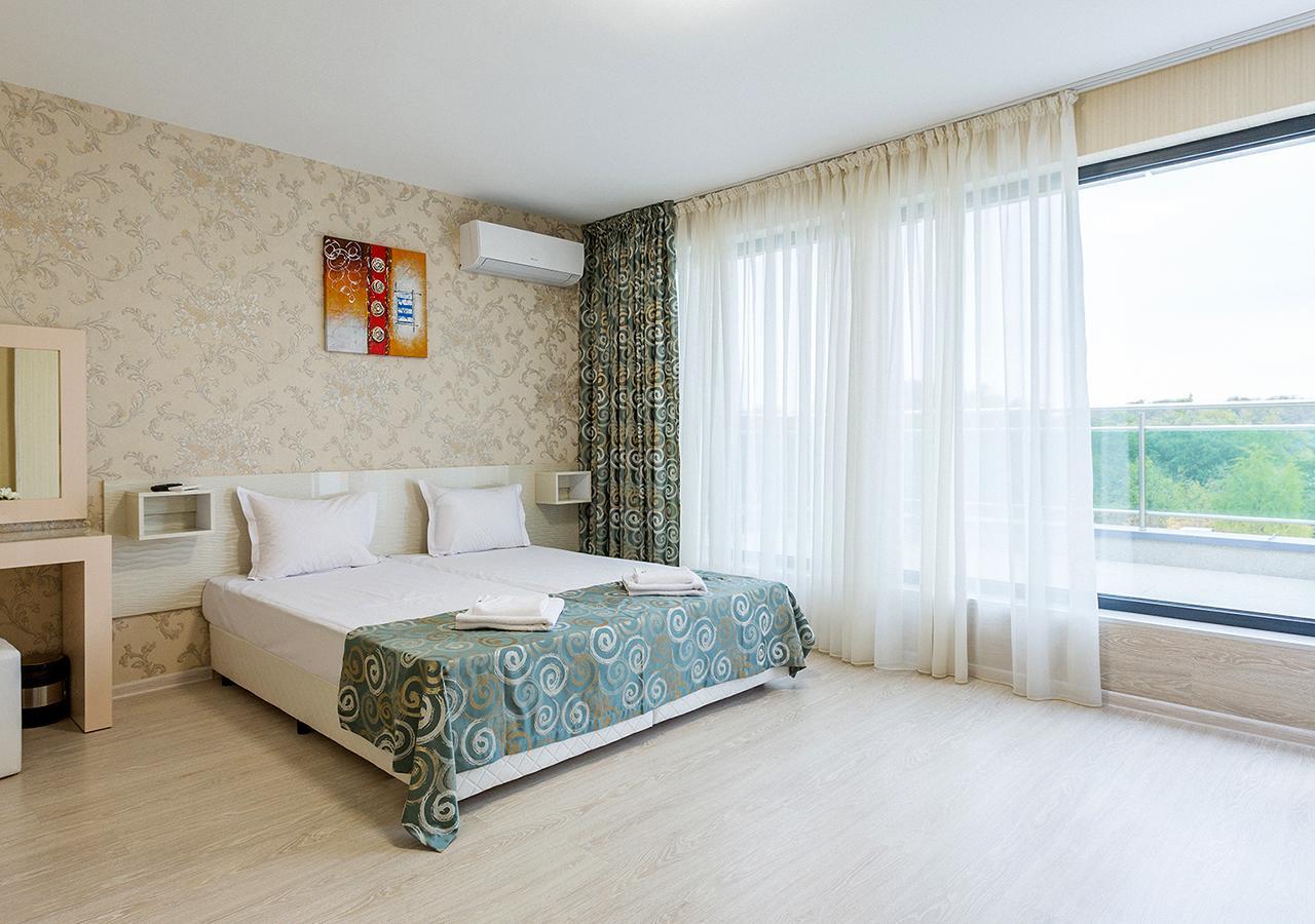 Hotel Capri Plovdiv Buitenkant foto